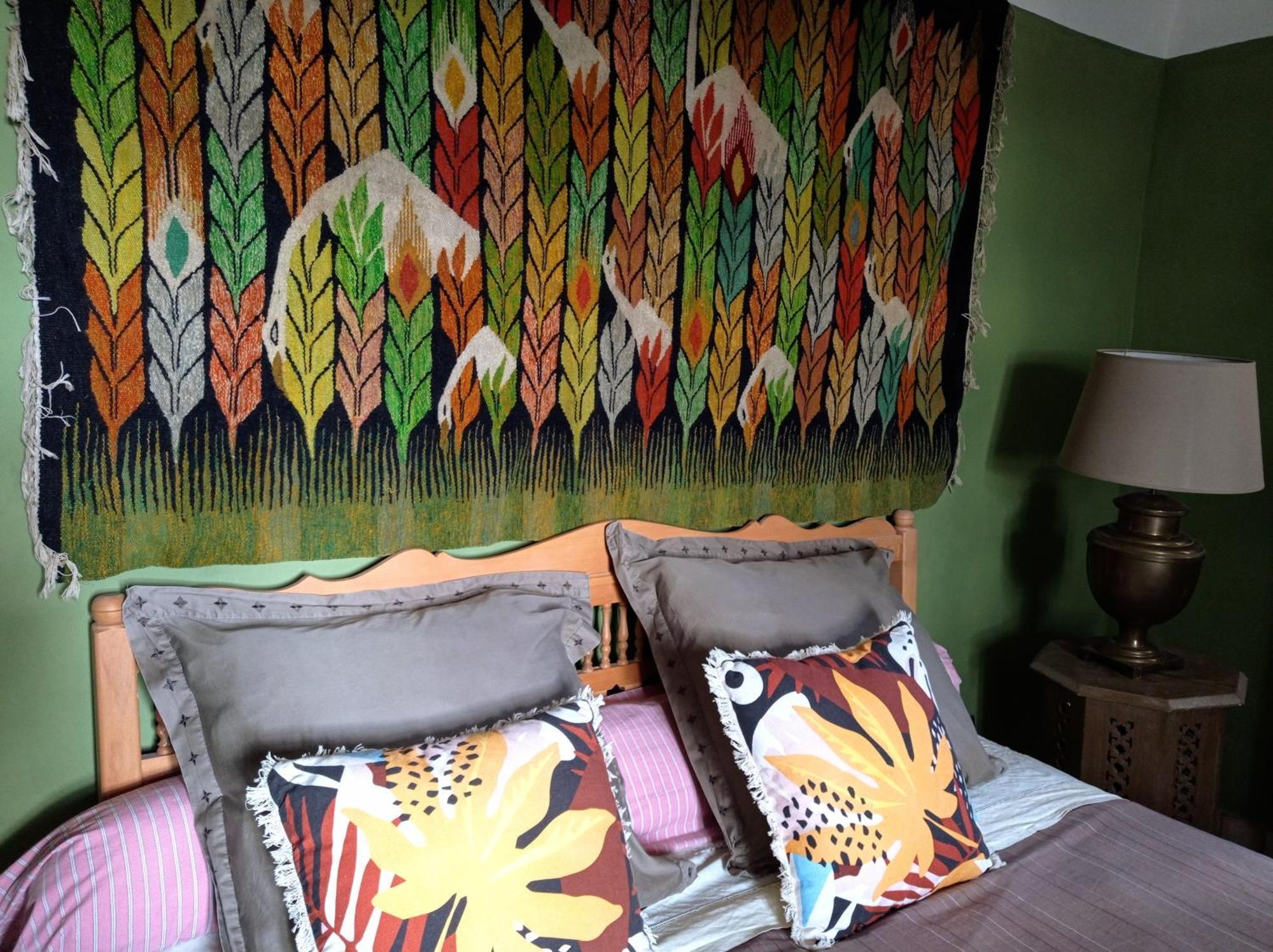 Bargème La Fontaine Bed & Breakfast 部屋 写真